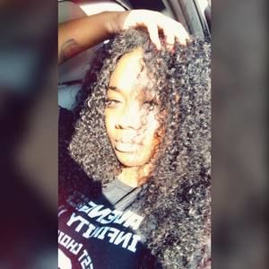 Meet your Posher, Dayna